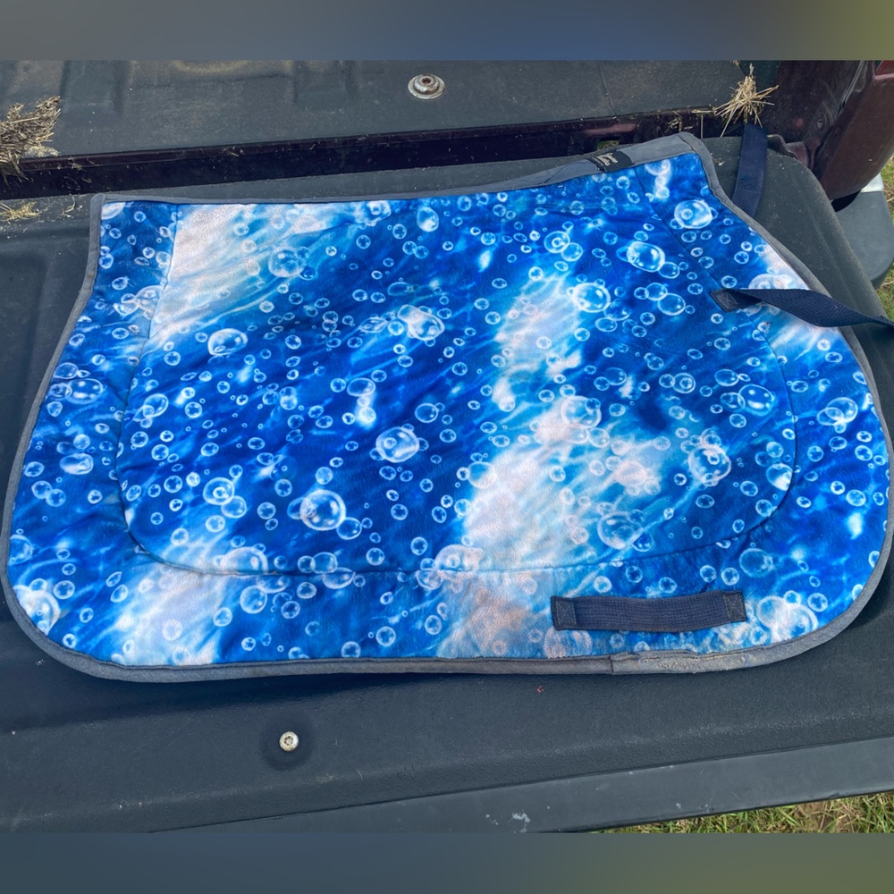 Bubble English saddle pad and polo wrap set
